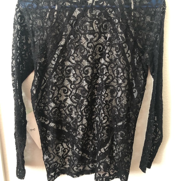 Limited edition Forever21 Hello Kitty Top - Picture 5 of 5